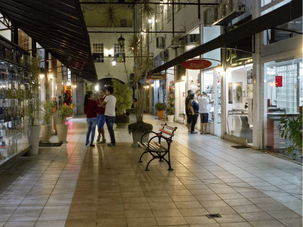 2lojas e salas barra world1